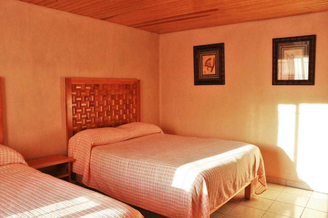 Villas La Quinta Креел Екстериор снимка
